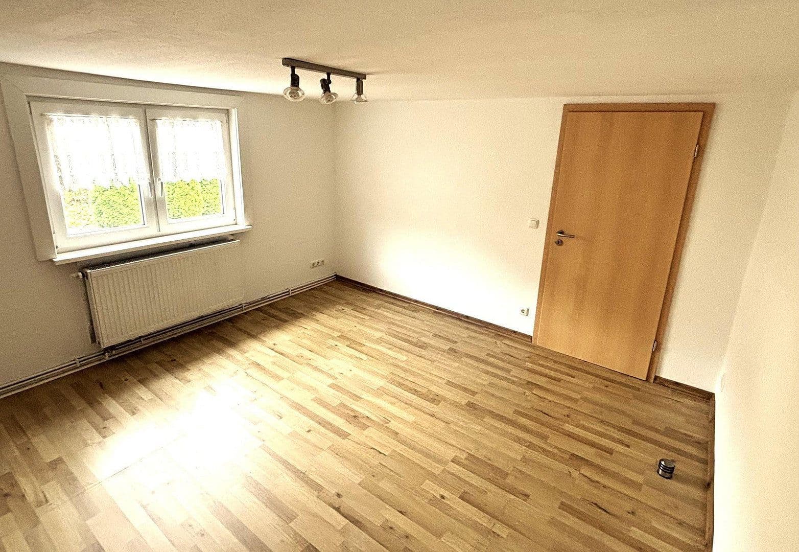 Prenájom domu 76 m², pozemok 600 m², Peine, Dolné Sasko Prenájom domu 76 m², pozemok 600 m², Peine, Dolné Sasko