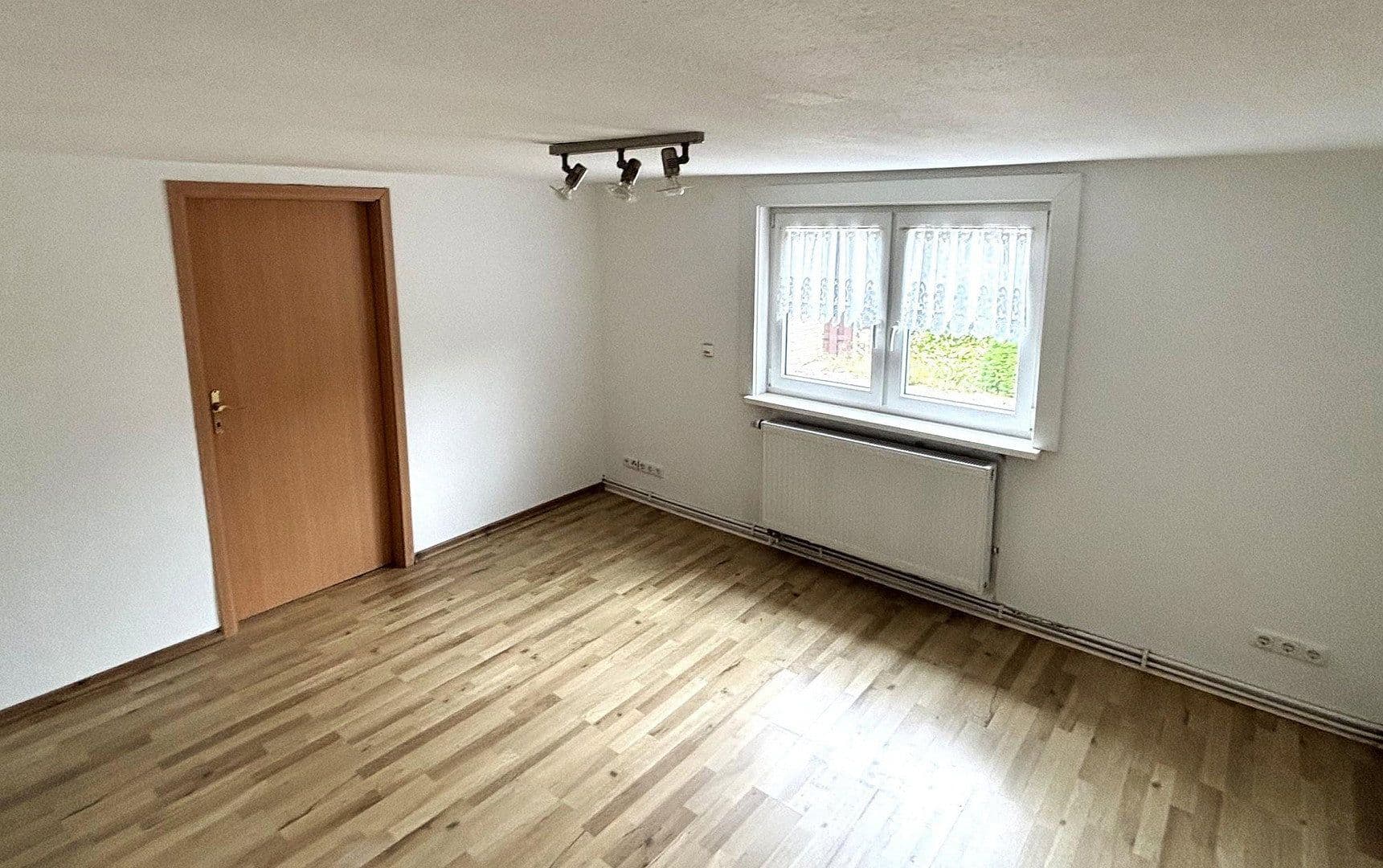 Prenájom domu 76 m², pozemok 600 m², Peine, Dolné Sasko Prenájom domu 76 m², pozemok 600 m², Peine, Dolné Sasko