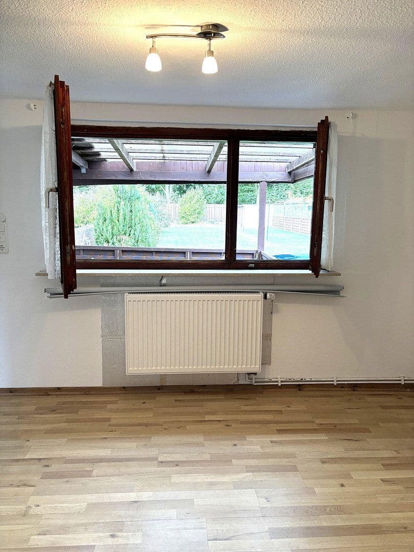 Prenájom domu 76 m², pozemok 600 m², Peine, Dolné Sasko Prenájom domu 76 m², pozemok 600 m², Peine, Dolné Sasko