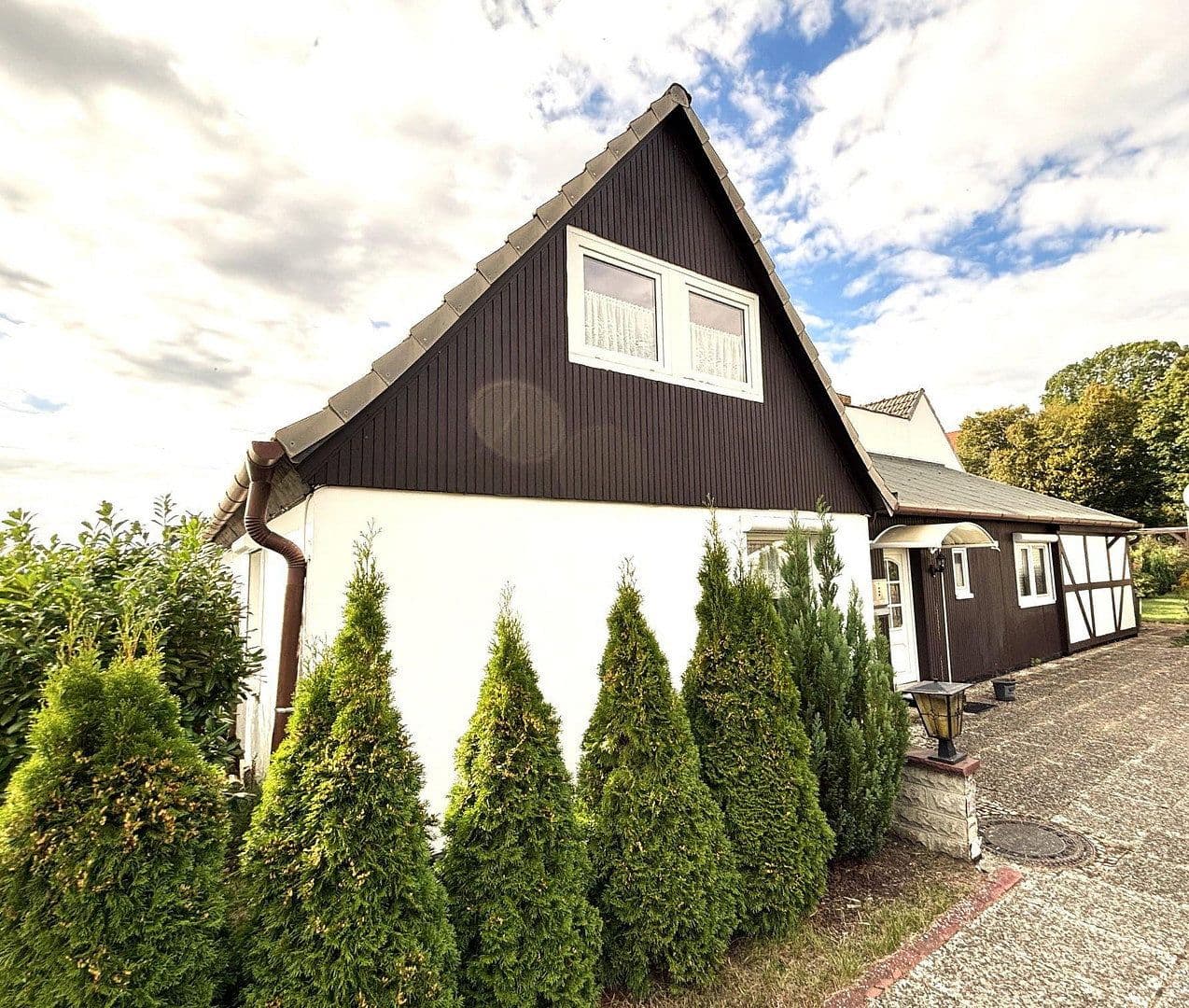 Prenájom domu 76 m², pozemok 600 m², Peine, Dolné Sasko Prenájom domu 76 m², pozemok 600 m², Peine, Dolné Sasko