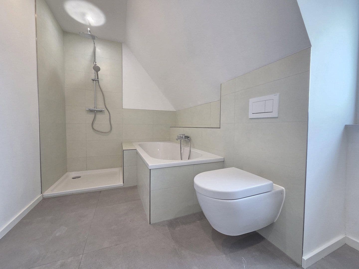Predaj domu 168 m², pozemok 548 m², Diedorf, Bavorsko Predaj domu 168 m², pozemok 548 m², Diedorf, Bavorsko