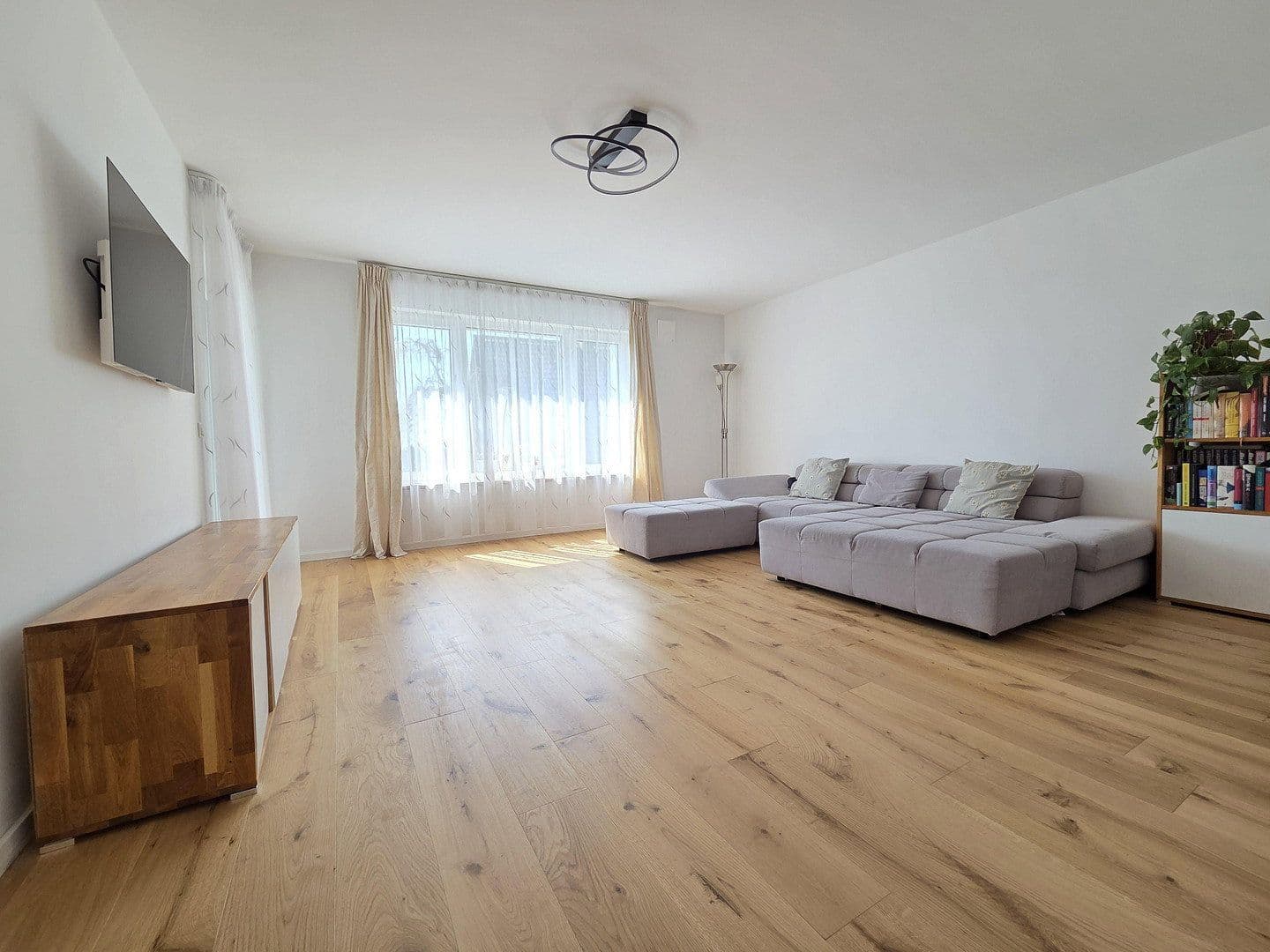 Predaj domu 168 m², pozemok 548 m², Diedorf, Bavorsko Predaj domu 168 m², pozemok 548 m², Diedorf, Bavorsko