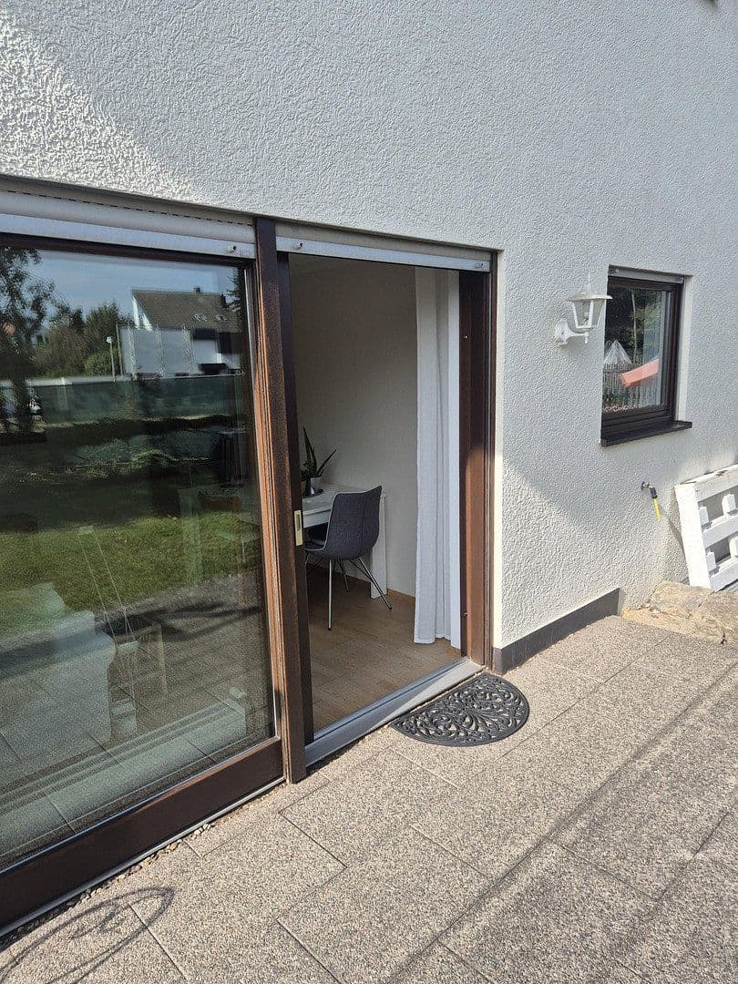 Prenájom bytu 2-izbový 58 m², Sindelfingen, Bádensko-Wurttembersko Prenájom bytu 2-izbový 58 m², Sindelfingen, Bádensko-Wurttembersko