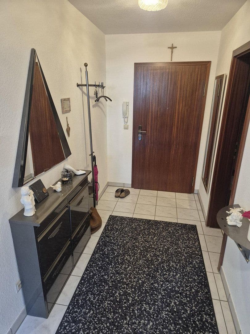 Prenájom bytu 2-izbový 58 m², Sindelfingen, Bádensko-Wurttembersko Prenájom bytu 2-izbový 58 m², Sindelfingen, Bádensko-Wurttembersko