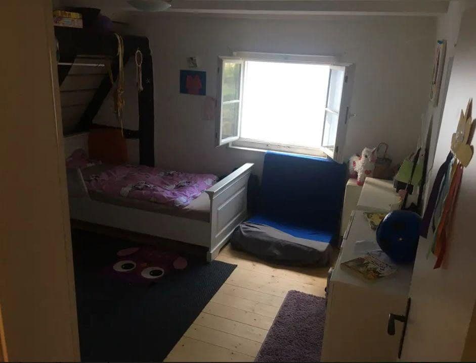 Prenájom bytu 3-izbový 75 m², Waldenbucher Straße, Aichtal, Bádensko-Wurttembersko Prenájom bytu 3-izbový 75 m², Waldenbucher Straße, Aichtal, Bádensko-Wurttembersko