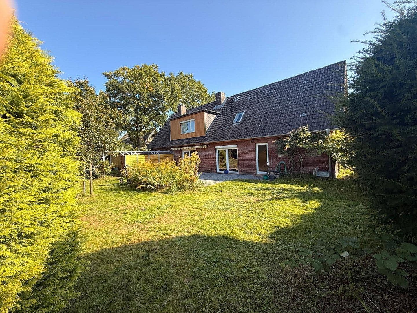 Predaj domu 160 m², pozemok 1.049 m², Neumünster, Šlezvicko-Holštajnsko Predaj domu 160 m², pozemok 1.049 m², Neumünster, Šlezvicko-Holštajnsko