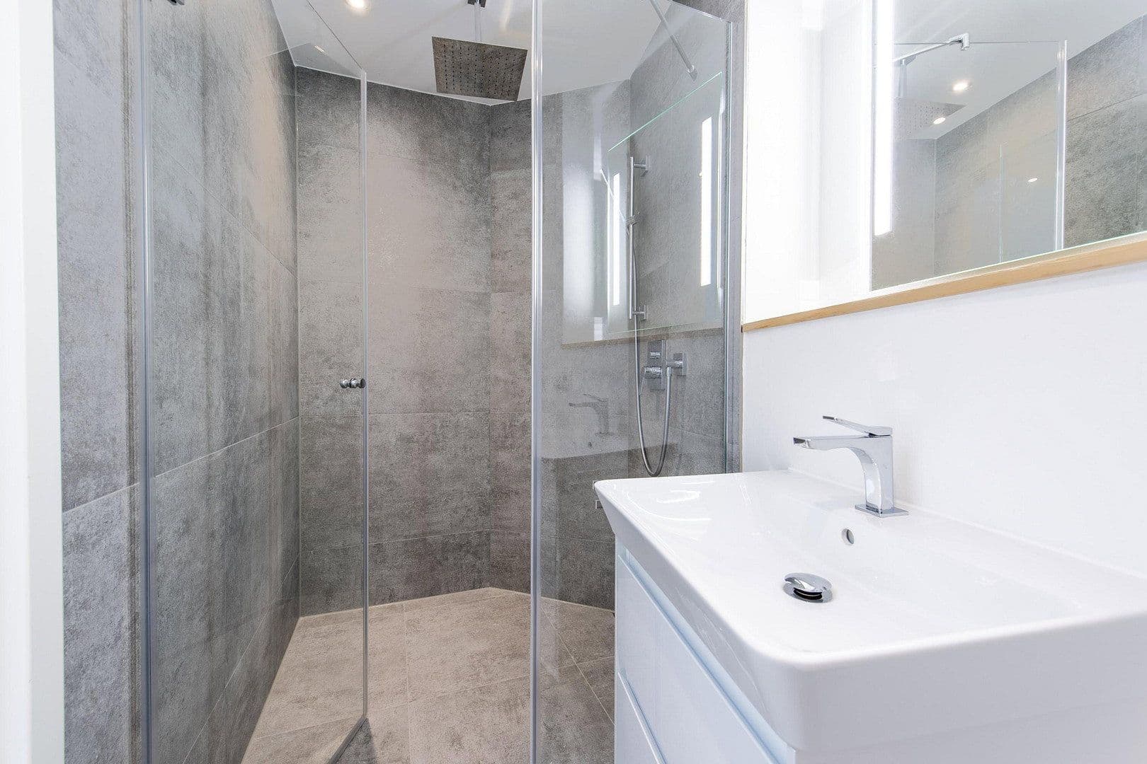 Prenájom bytu 4-izbový 159 m², Kaiserstraße 2, Rosenheim, Bavorsko Prenájom bytu 4-izbový 159 m², Kaiserstraße 2, Rosenheim, Bavorsko