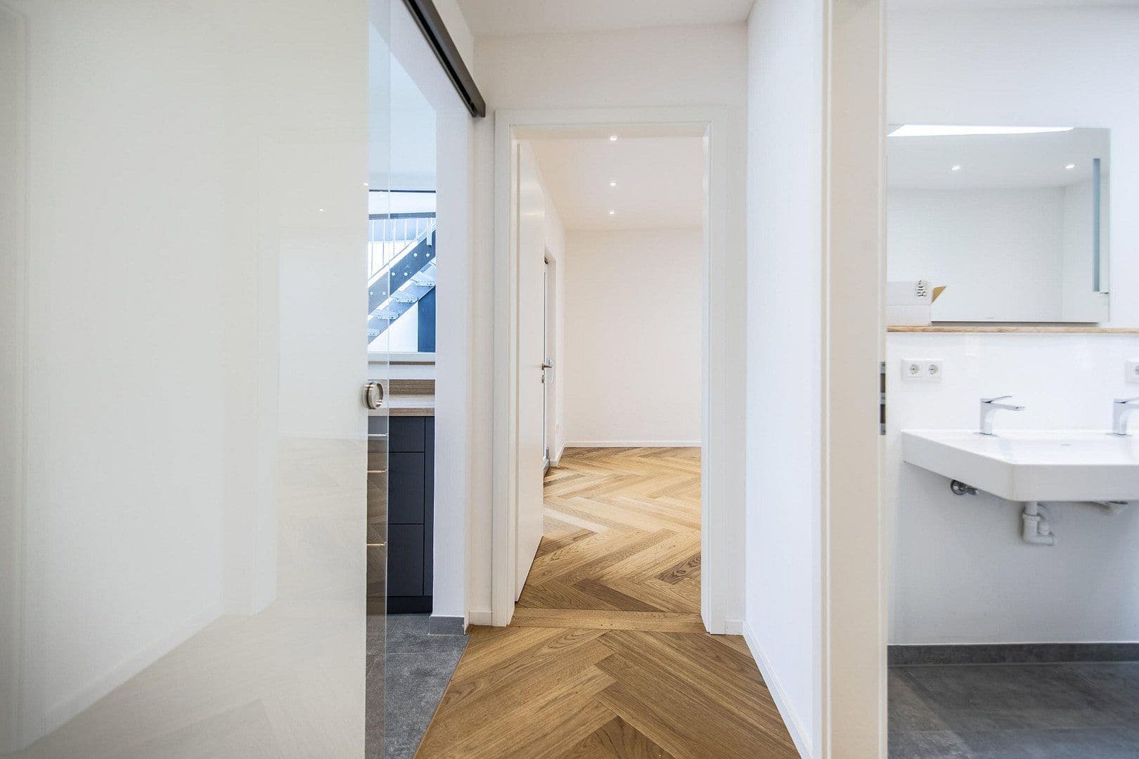 Prenájom bytu 4-izbový 159 m², Kaiserstraße 2, Rosenheim, Bavorsko Prenájom bytu 4-izbový 159 m², Kaiserstraße 2, Rosenheim, Bavorsko
