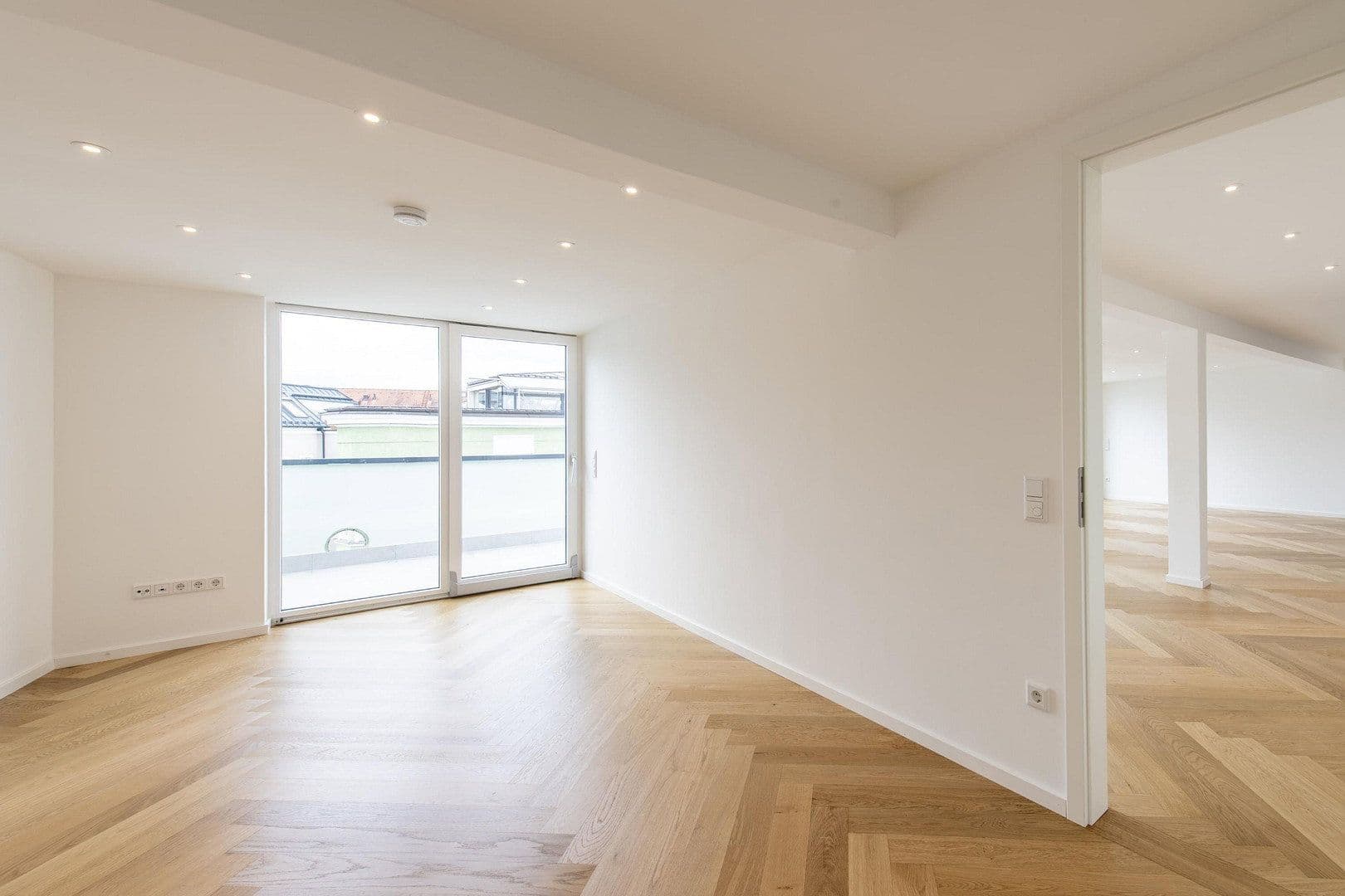 Prenájom bytu 4-izbový 159 m², Kaiserstraße 2, Rosenheim, Bavorsko Prenájom bytu 4-izbový 159 m², Kaiserstraße 2, Rosenheim, Bavorsko