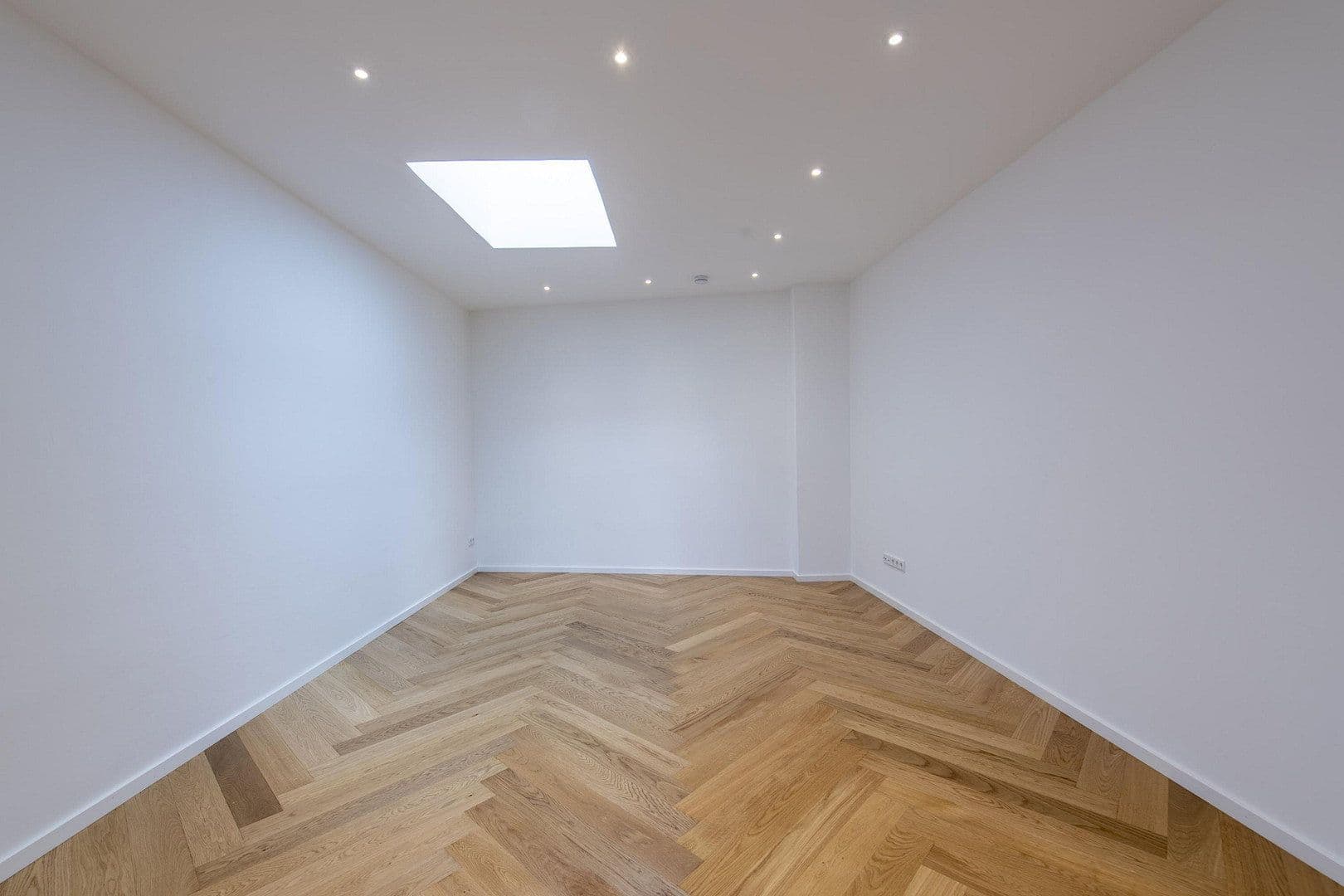 Prenájom bytu 4-izbový 159 m², Kaiserstraße 2, Rosenheim, Bavorsko Prenájom bytu 4-izbový 159 m², Kaiserstraße 2, Rosenheim, Bavorsko