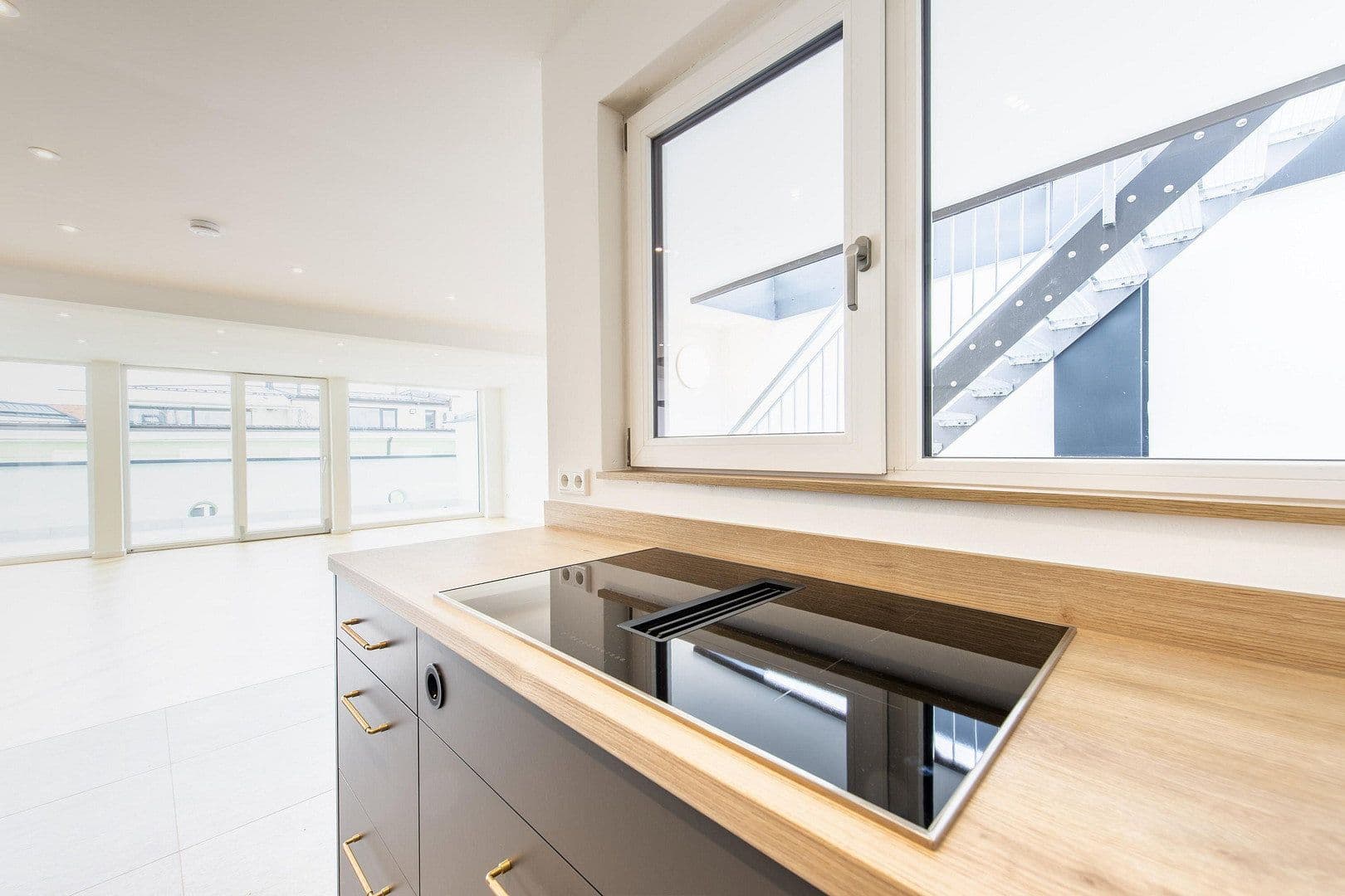 Prenájom bytu 4-izbový 159 m², Kaiserstraße 2, Rosenheim, Bavorsko Prenájom bytu 4-izbový 159 m², Kaiserstraße 2, Rosenheim, Bavorsko