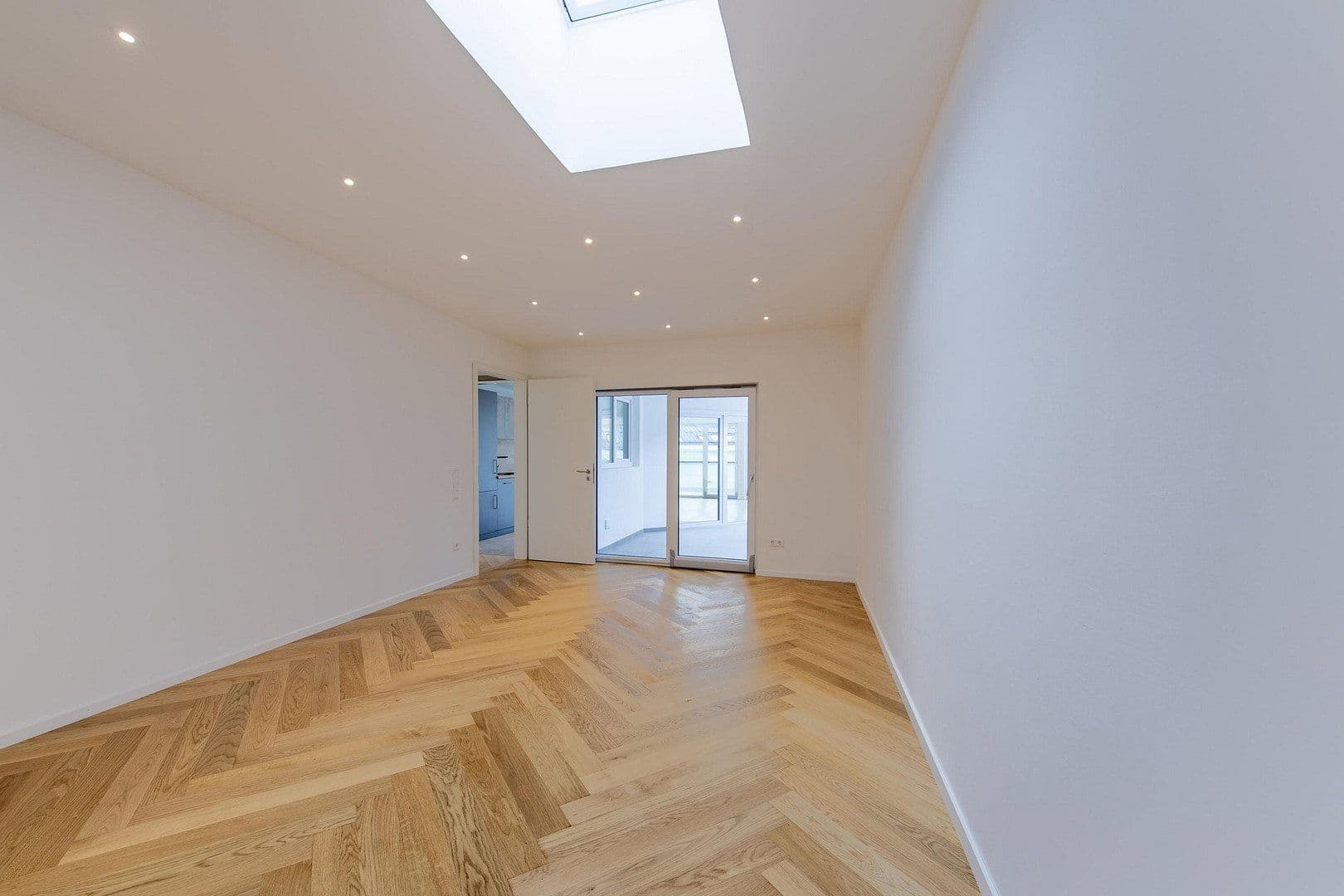 Prenájom bytu 4-izbový 159 m², Kaiserstraße 2, Rosenheim, Bavorsko Prenájom bytu 4-izbový 159 m², Kaiserstraße 2, Rosenheim, Bavorsko