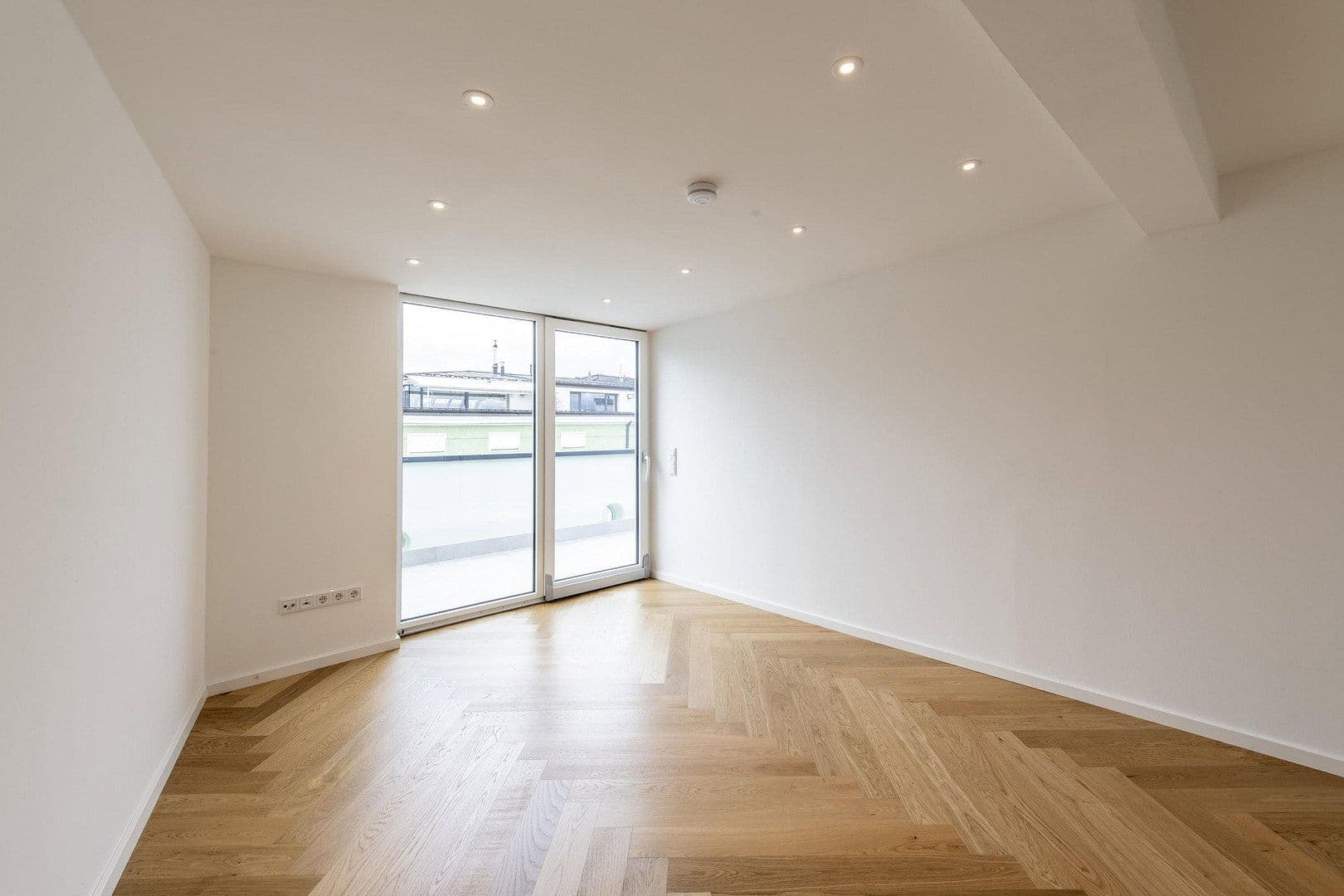 Prenájom bytu 4-izbový 159 m², Kaiserstraße 2, Rosenheim, Bavorsko Prenájom bytu 4-izbový 159 m², Kaiserstraße 2, Rosenheim, Bavorsko
