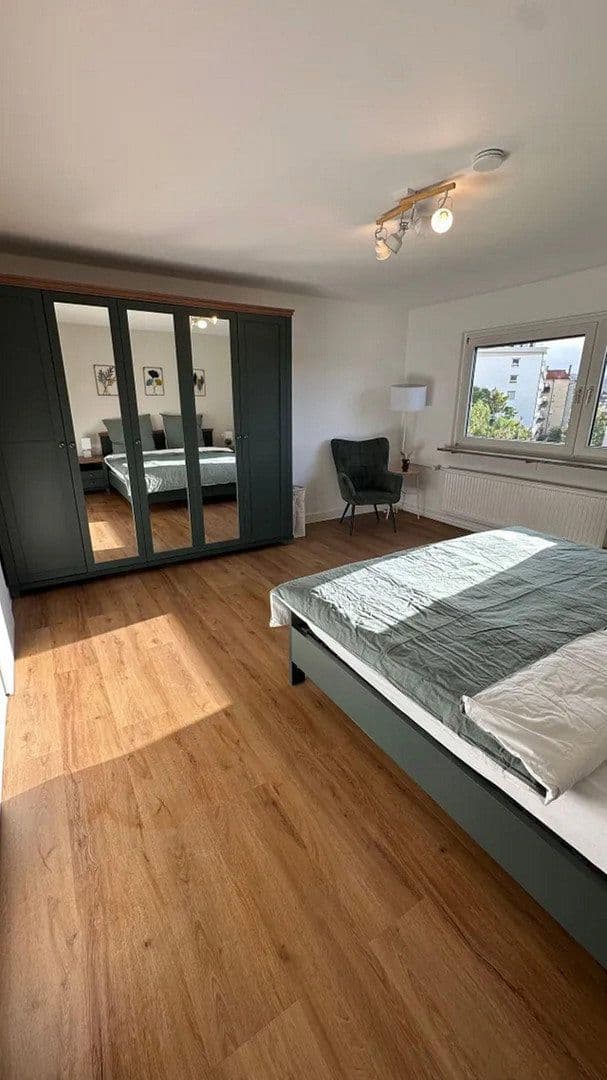 Prenájom bytu 2-izbový 43 m², Stuttgart, Bádensko-Wurttembersko Prenájom bytu 2-izbový 43 m², Stuttgart, Bádensko-Wurttembersko