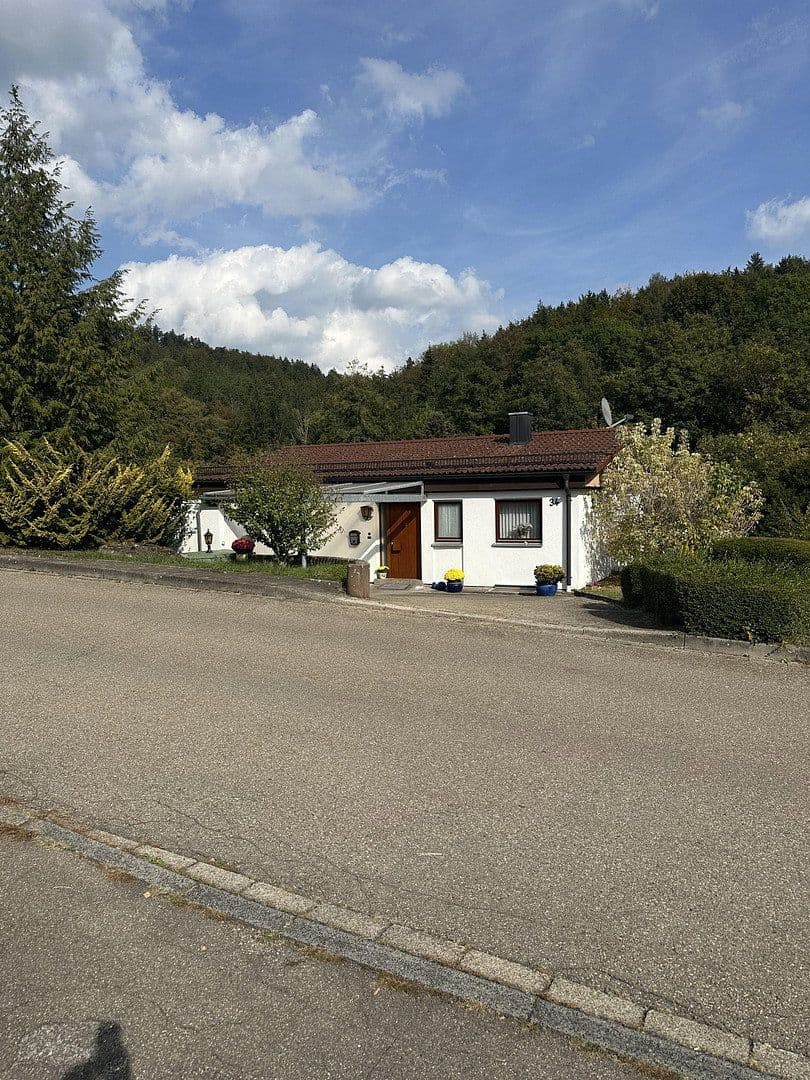 Predaj domu 156 m², pozemok 771 m², Sulzbach an der Murr, Bádensko-Wurttembersko Predaj domu 156 m², pozemok 771 m², Sulzbach an der Murr, Bádensko-Wurttembersko