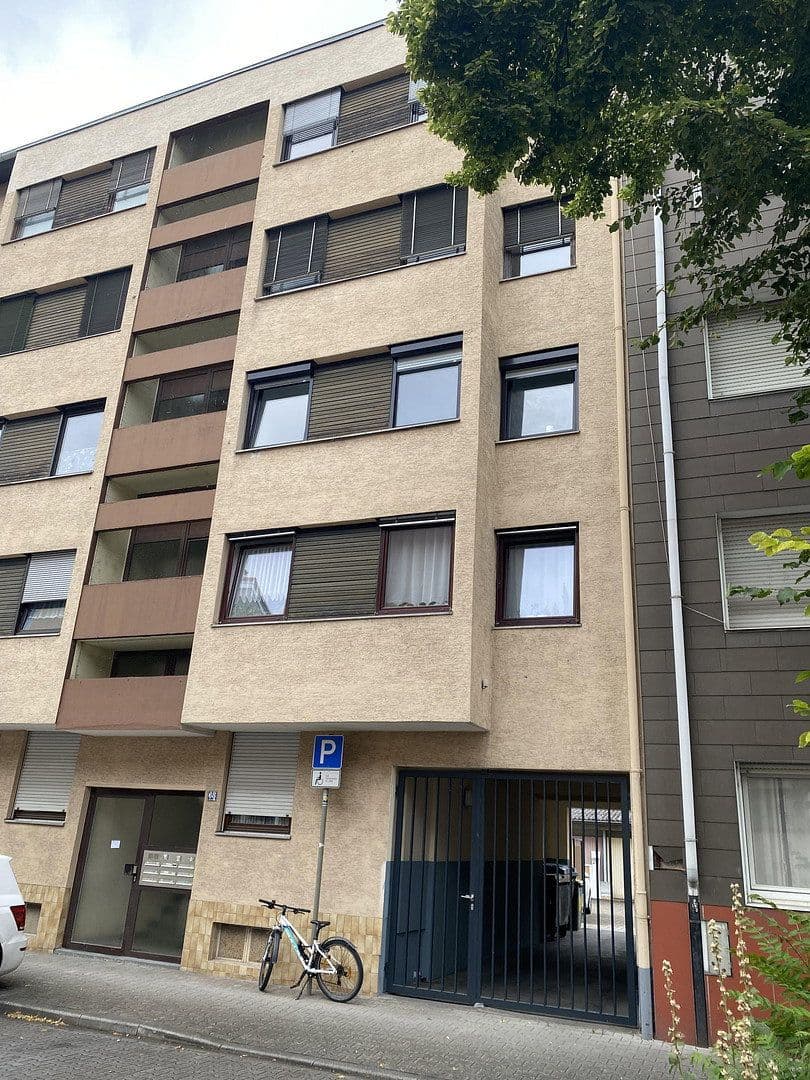 Prenájom bytu 4-izbový 100 m², Bellenstrasse 68, Mannheim, Bádensko-Wurttembersko Prenájom bytu 4-izbový 100 m², Bellenstrasse 68, Mannheim, Bádensko-Wurttembersko