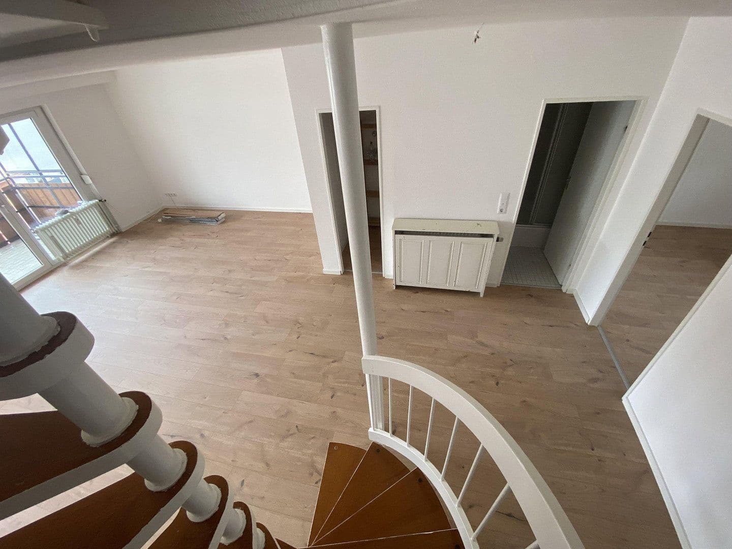 Prenájom bytu 4-izbový 100 m², Bellenstrasse 68, Mannheim, Bádensko-Wurttembersko Prenájom bytu 4-izbový 100 m², Bellenstrasse 68, Mannheim, Bádensko-Wurttembersko