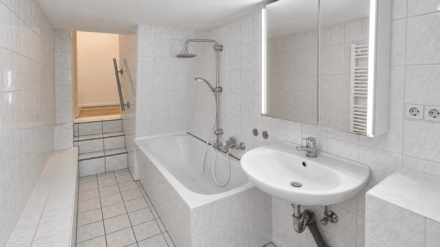 Predaj bytu 3-izbový 103 m², kant, Berlin, Berlín Predaj bytu 3-izbový 103 m², kant, Berlin, Berlín