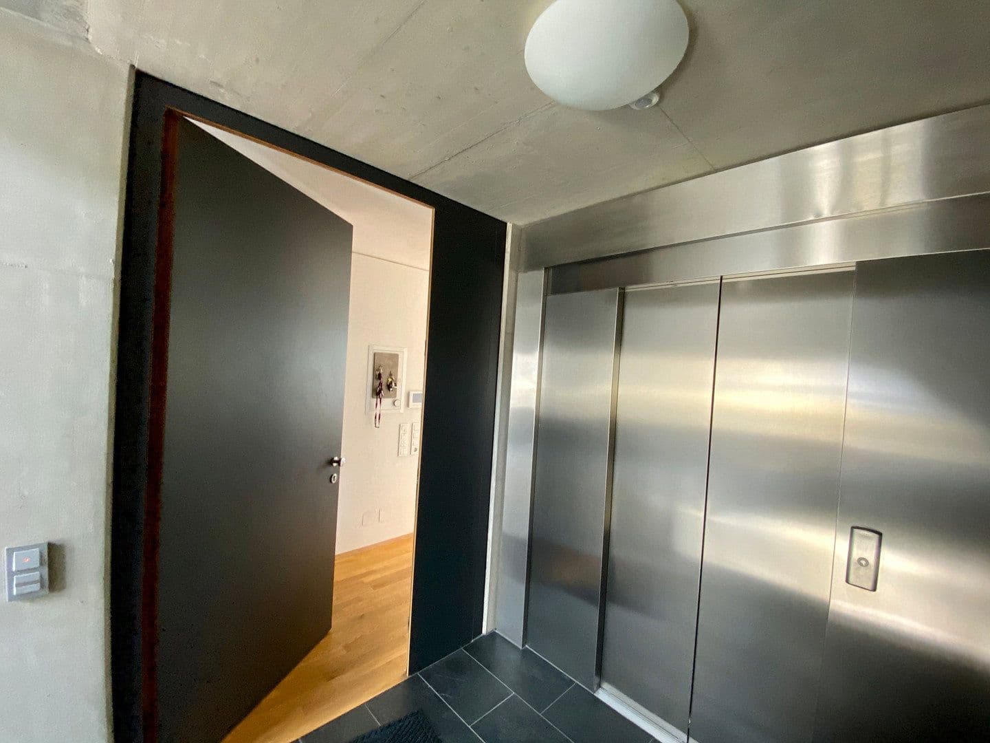 Prenájom bytu 3-izbový 78 m², Lörrach, Bádensko-Wurttembersko Prenájom bytu 3-izbový 78 m², Lörrach, Bádensko-Wurttembersko