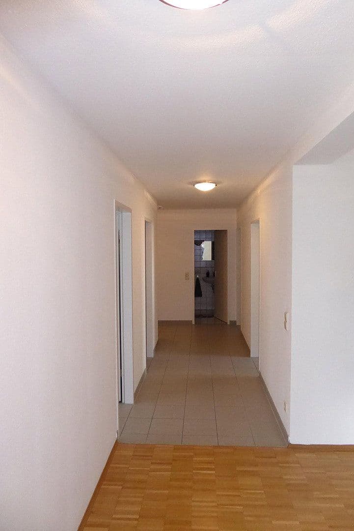 Prenájom bytu 3-izbový 82 m², Finkenstr., Pforzheim, Bádensko-Wurttembersko Prenájom bytu 3-izbový 82 m², Finkenstr., Pforzheim, Bádensko-Wurttembersko