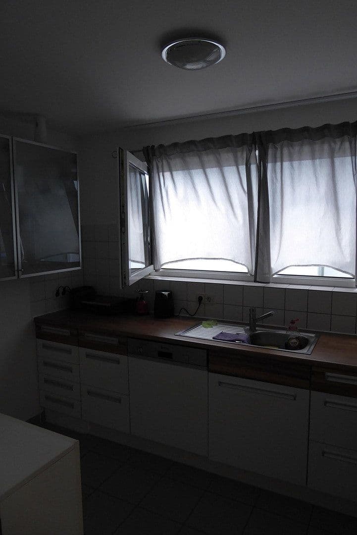 Prenájom bytu 3-izbový 82 m², Finkenstr., Pforzheim, Bádensko-Wurttembersko Prenájom bytu 3-izbový 82 m², Finkenstr., Pforzheim, Bádensko-Wurttembersko