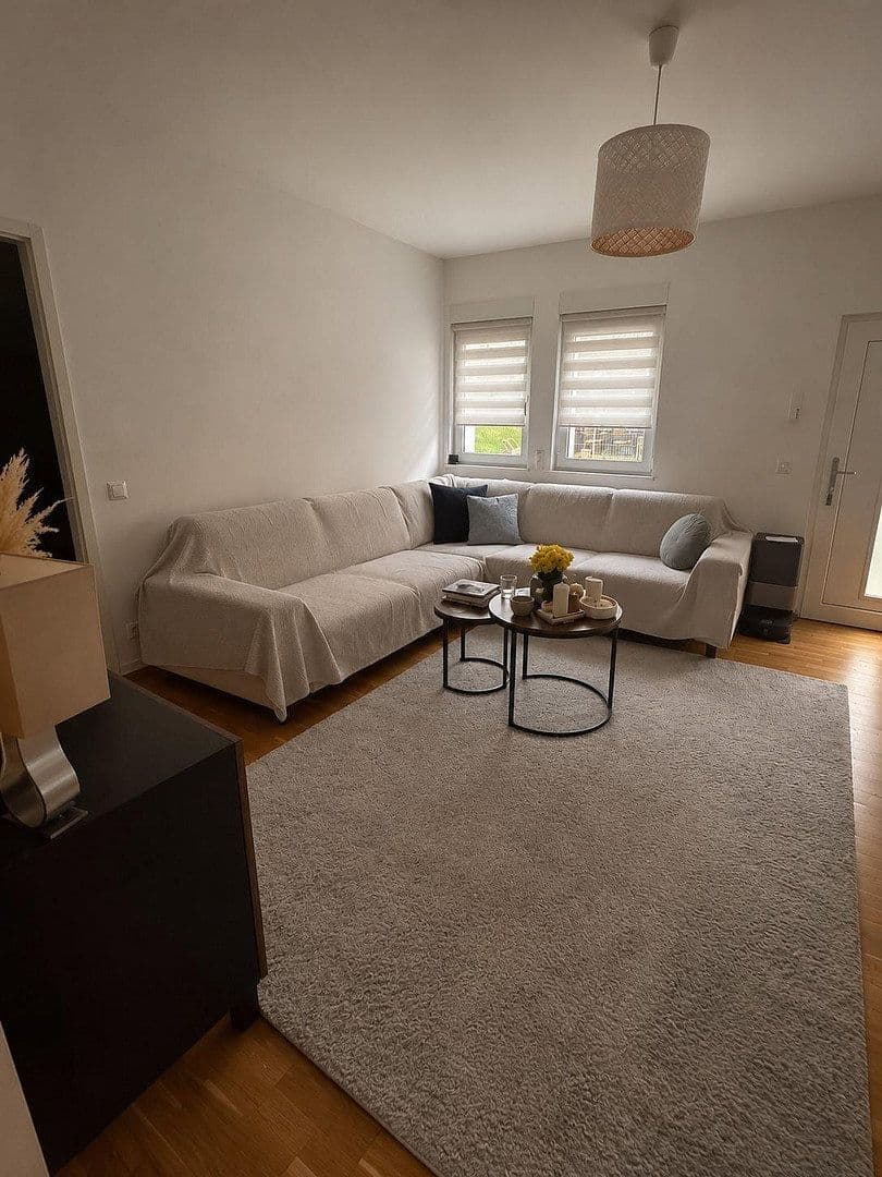 Prenájom bytu 2-izbový 64 m², Oberursel (Taunus), Hesensko Prenájom bytu 2-izbový 64 m², Oberursel (Taunus), Hesensko