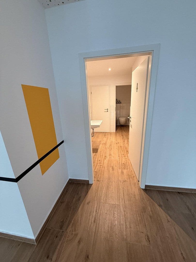 Prenájom kancelárie 613 m², Schülzchenstr.8-10, Bad Neuenahr-Ahrweiler, Porýnie-Falcko Prenájom kancelárie 613 m², Schülzchenstr.8-10, Bad Neuenahr-Ahrweiler, Porýnie-Falcko