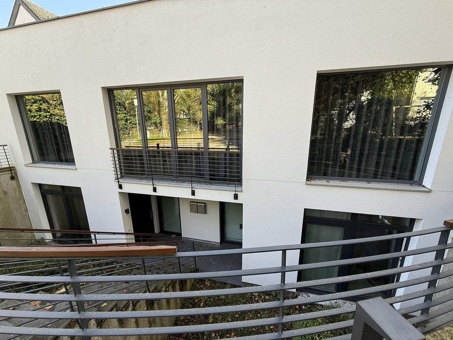 Prenájom kancelárie 613 m², Schülzchenstr.8-10, Bad Neuenahr-Ahrweiler, Porýnie-Falcko Prenájom kancelárie 613 m², Schülzchenstr.8-10, Bad Neuenahr-Ahrweiler, Porýnie-Falcko