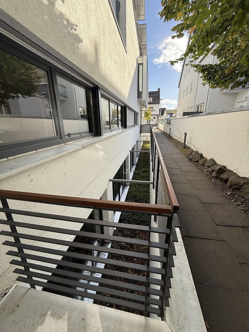 Prenájom kancelárie 613 m², Schülzchenstr.8-10, Bad Neuenahr-Ahrweiler, Porýnie-Falcko Prenájom kancelárie 613 m², Schülzchenstr.8-10, Bad Neuenahr-Ahrweiler, Porýnie-Falcko
