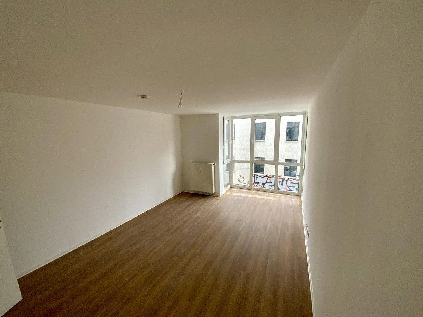 Prenájom bytu 4-izbový 137 m², Demmeringstr. 9, Leipzig, Sasko Prenájom bytu 4-izbový 137 m², Demmeringstr. 9, Leipzig, Sasko