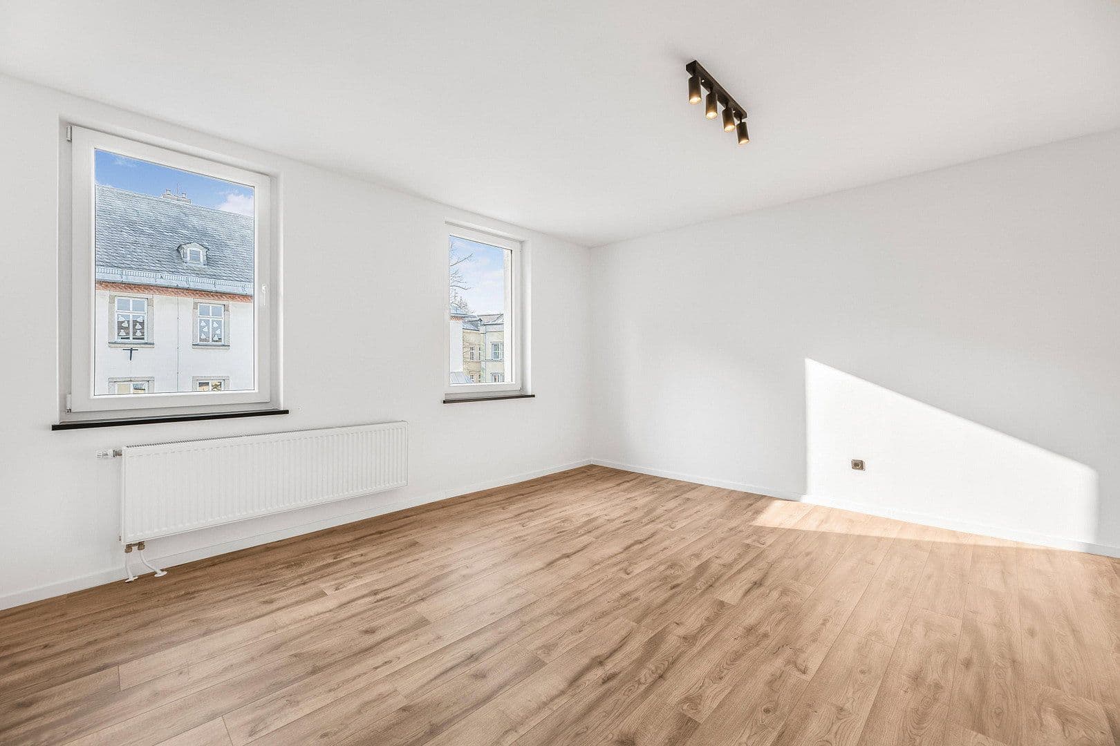 Prenájom bytu 3-izbový 75 m², Theaterstraße 1, Hof, Bavorsko Prenájom bytu 3-izbový 75 m², Theaterstraße 1, Hof, Bavorsko