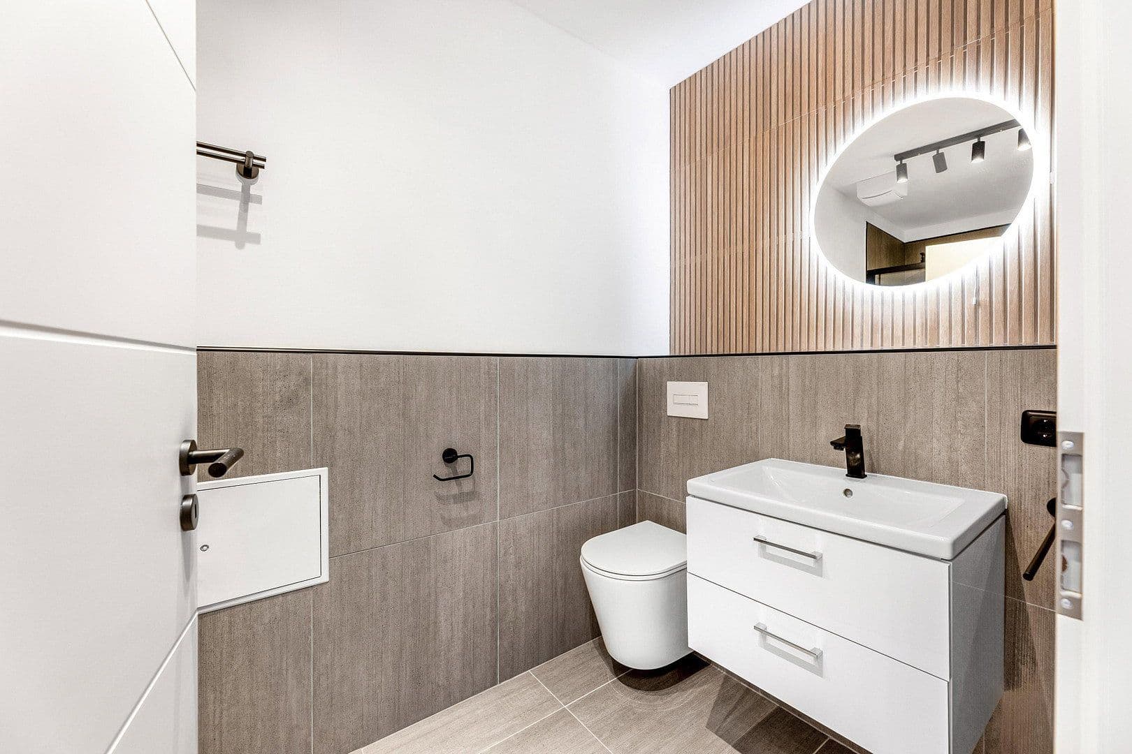 Prenájom bytu 3-izbový 75 m², Theaterstraße 1, Hof, Bavorsko Prenájom bytu 3-izbový 75 m², Theaterstraße 1, Hof, Bavorsko