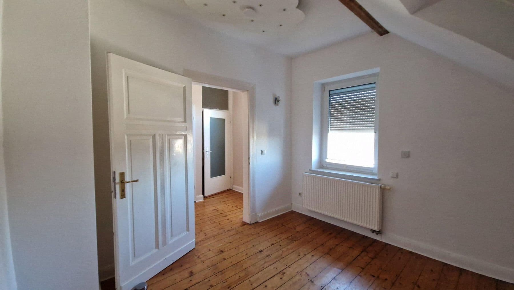 Predaj bytu 6-izbový 163 m², Krankenhausstr. 18, Radevormwald, Severné Porýnie - Westfálsko Predaj bytu 6-izbový 163 m², Krankenhausstr. 18, Radevormwald, Severné Porýnie - Westfálsko