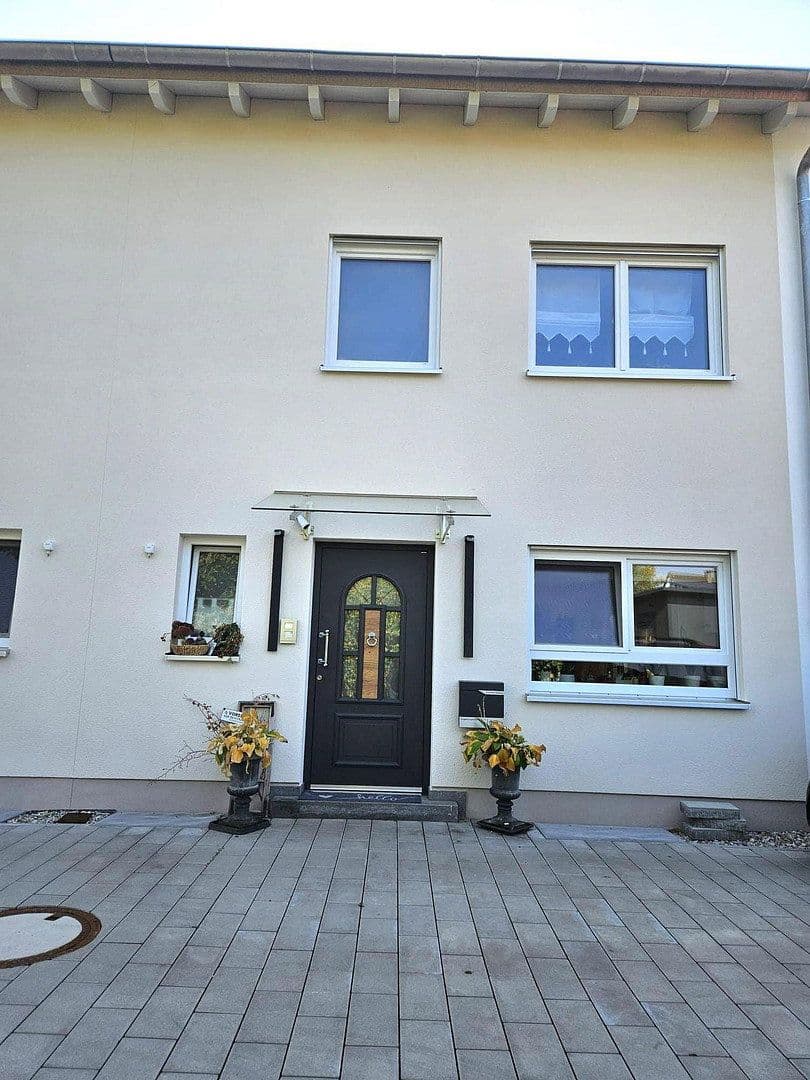 Predaj domu 143 m², pozemok 475 m², Augsburger Strasse 16e, Mertingen, Bavorsko Predaj domu 143 m², pozemok 475 m², Augsburger Strasse 16e, Mertingen, Bavorsko