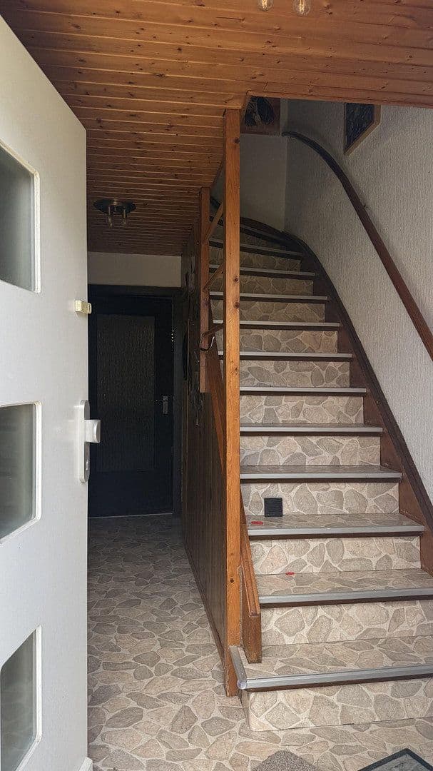 Predaj domu 100 m², pozemok 777 m², Karlsruhe, Bádensko-Wurttembersko Predaj domu 100 m², pozemok 777 m², Karlsruhe, Bádensko-Wurttembersko