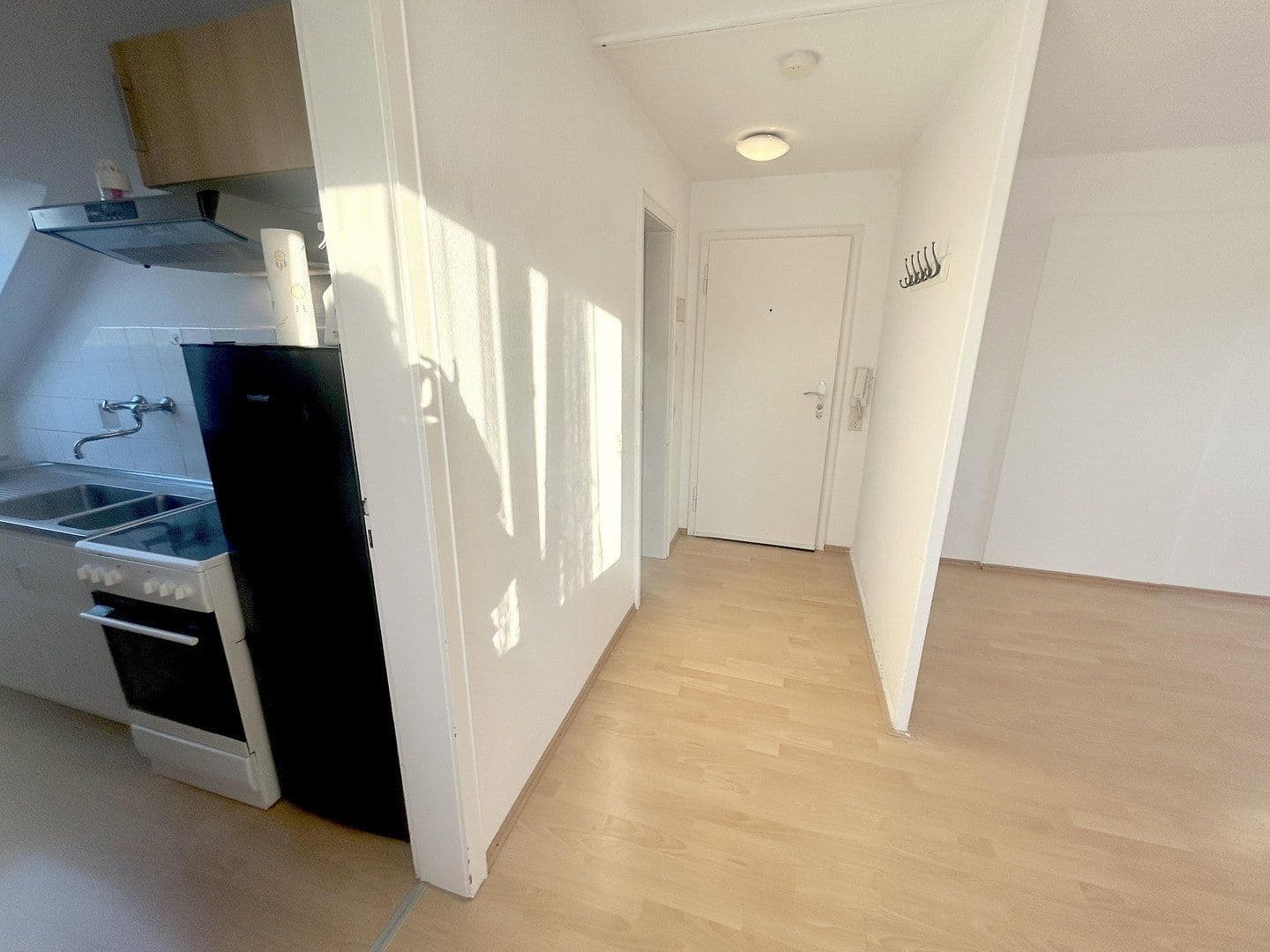 Prenájom bytu 1-izbový 33 m², Ludwigsburg, Bádensko-Wurttembersko Prenájom bytu 1-izbový 33 m², Ludwigsburg, Bádensko-Wurttembersko