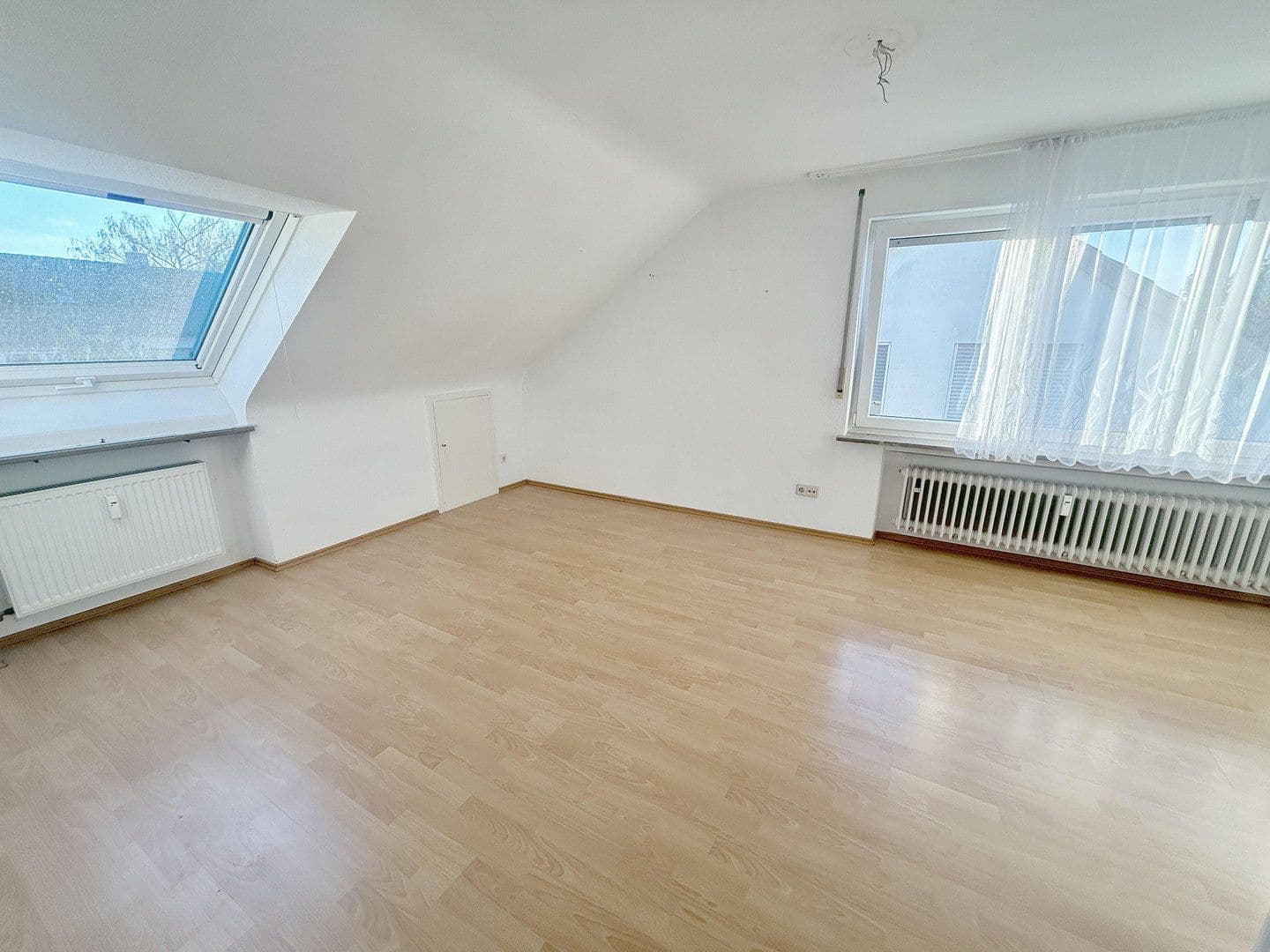Prenájom bytu 1-izbový 33 m², Ludwigsburg, Bádensko-Wurttembersko Prenájom bytu 1-izbový 33 m², Ludwigsburg, Bádensko-Wurttembersko
