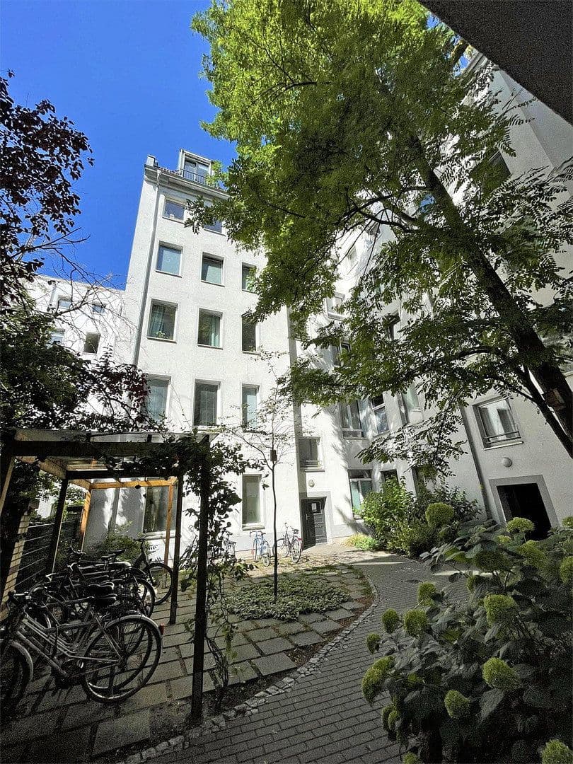 Predaj bytu 2-izbový 84 m², Berlin, Berlín Predaj bytu 2-izbový 84 m², Berlin, Berlín