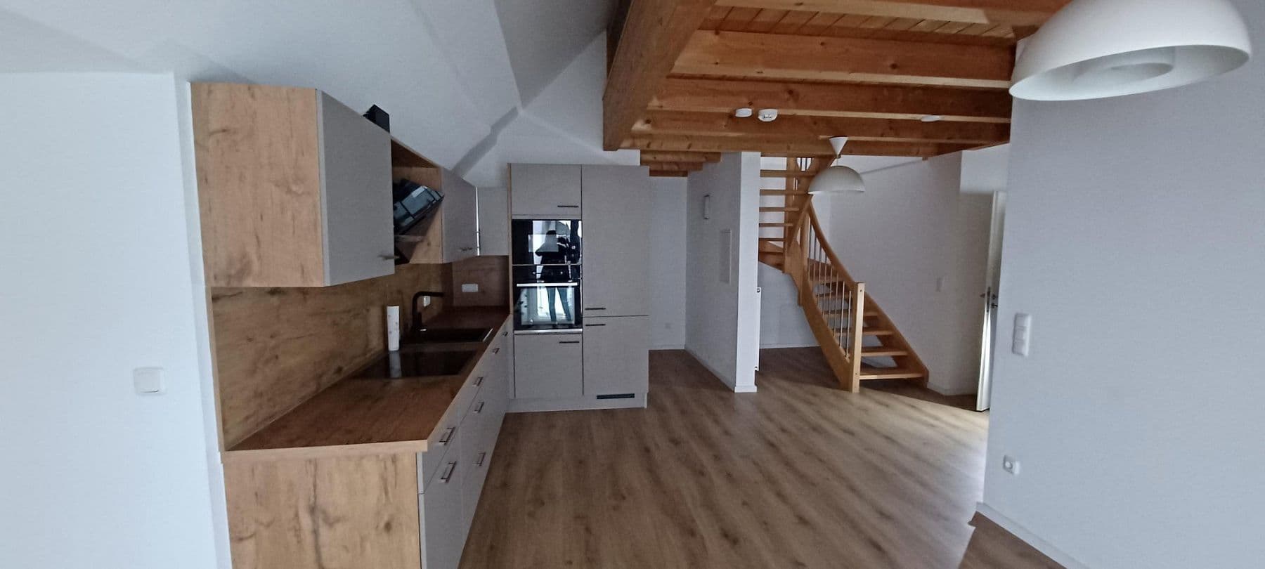 Prenájom bytu 2-izbový 67 m², Landshut, Bavorsko Prenájom bytu 2-izbový 67 m², Landshut, Bavorsko