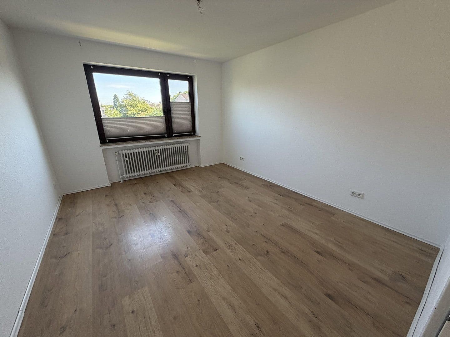 Prenájom bytu 3-izbový 76 m², Lerchenweg 49, Duisburg, Severné Porýnie - Westfálsko Prenájom bytu 3-izbový 76 m², Lerchenweg 49, Duisburg, Severné Porýnie - Westfálsko