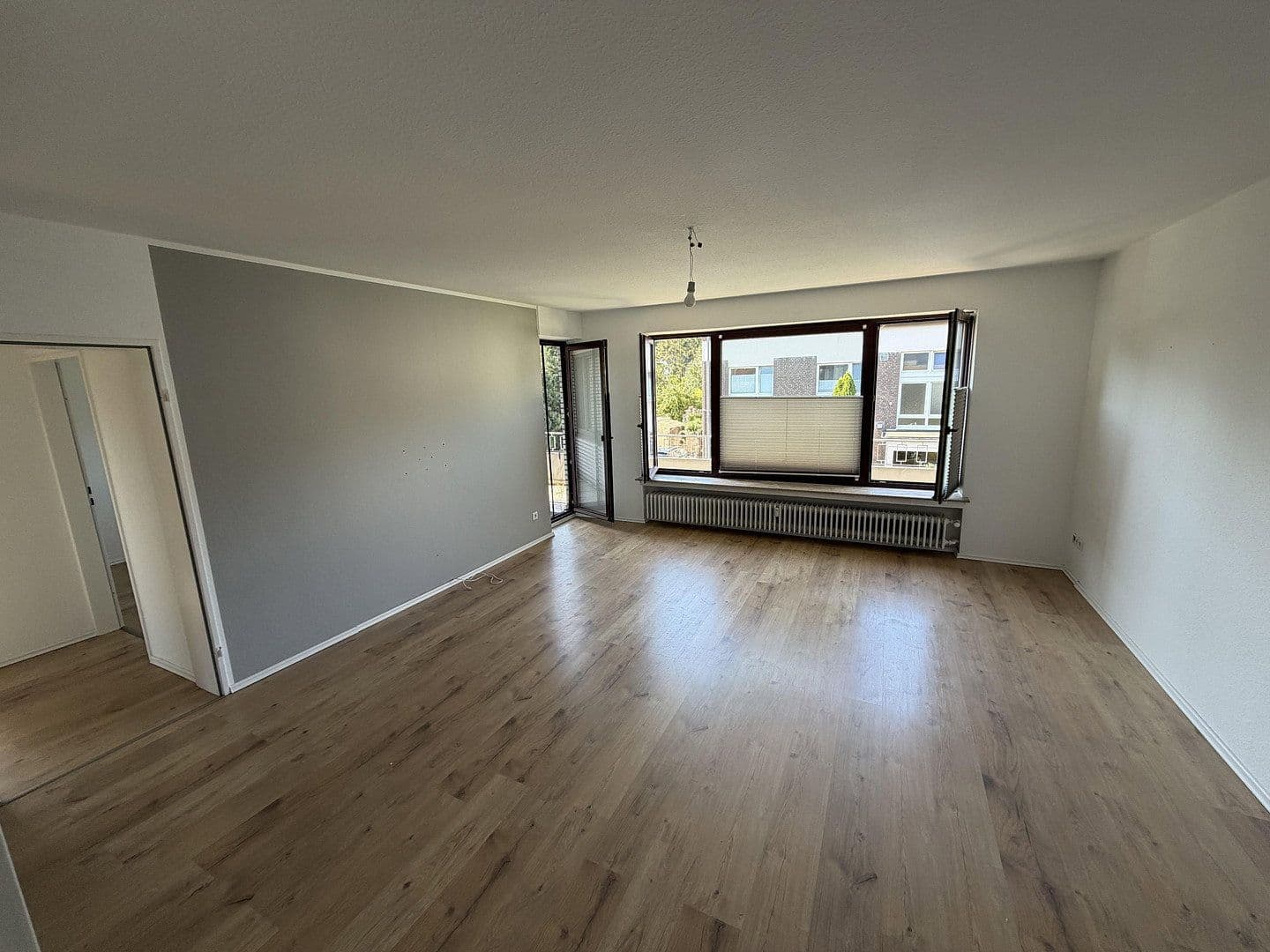 Prenájom bytu 3-izbový 76 m², Lerchenweg 49, Duisburg, Severné Porýnie - Westfálsko Prenájom bytu 3-izbový 76 m², Lerchenweg 49, Duisburg, Severné Porýnie - Westfálsko