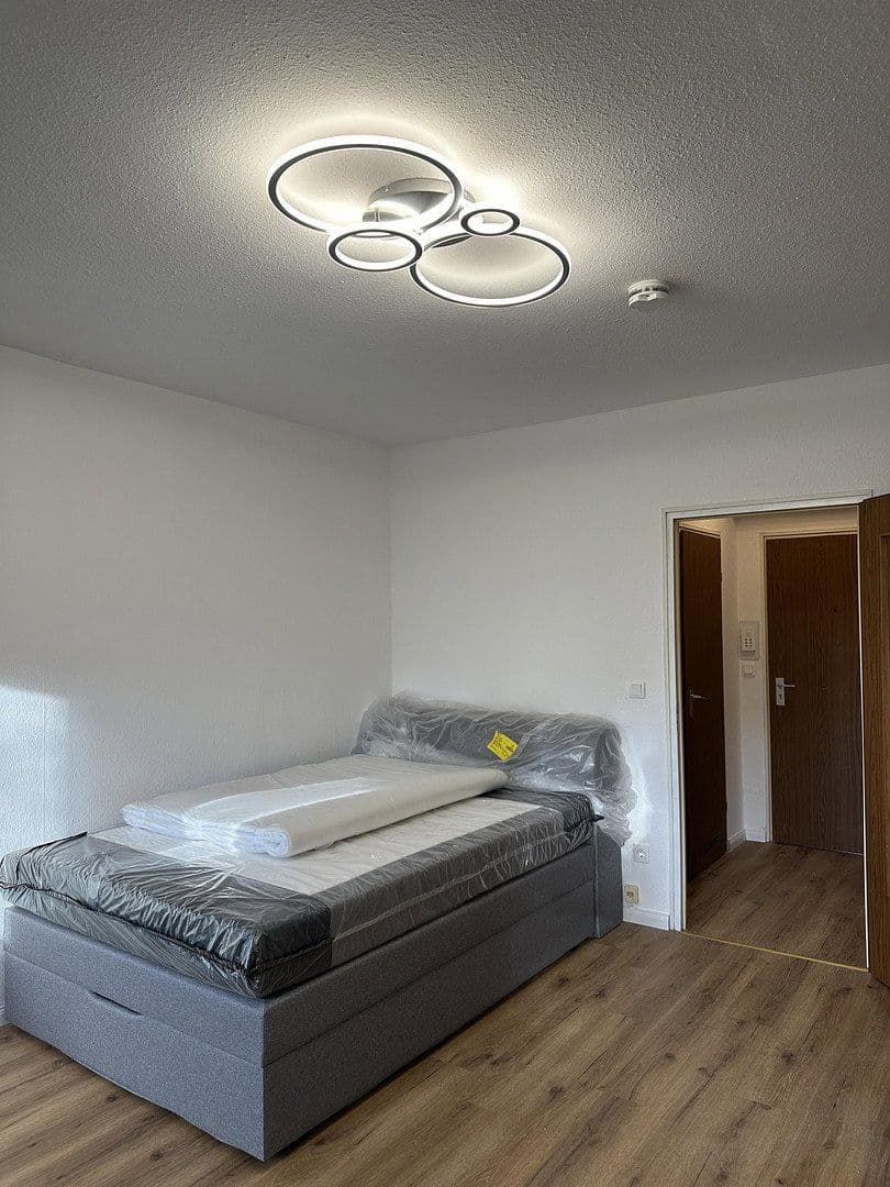 Prenájom bytu 1-izbový 26 m², Fürth, Bavorsko Prenájom bytu 1-izbový 26 m², Fürth, Bavorsko