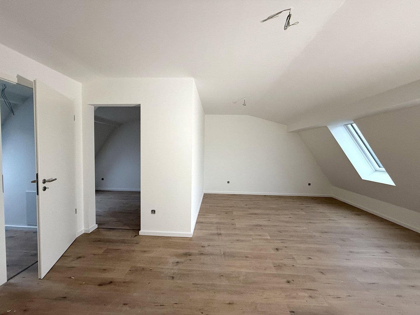 Prenájom domu 122 m², pozemok 500 m², Moorbekstraße 28, Norderstedt, Šlezvicko-Holštajnsko Prenájom domu 122 m², pozemok 500 m², Moorbekstraße 28, Norderstedt, Šlezvicko-Holštajnsko