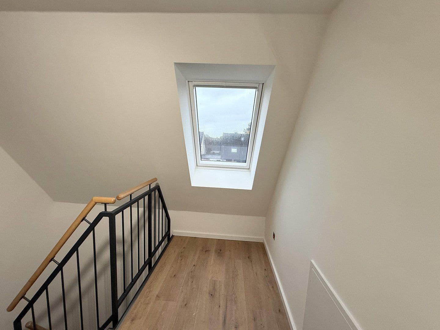 Prenájom domu 122 m², pozemok 500 m², Moorbekstraße 28, Norderstedt, Šlezvicko-Holštajnsko Prenájom domu 122 m², pozemok 500 m², Moorbekstraße 28, Norderstedt, Šlezvicko-Holštajnsko