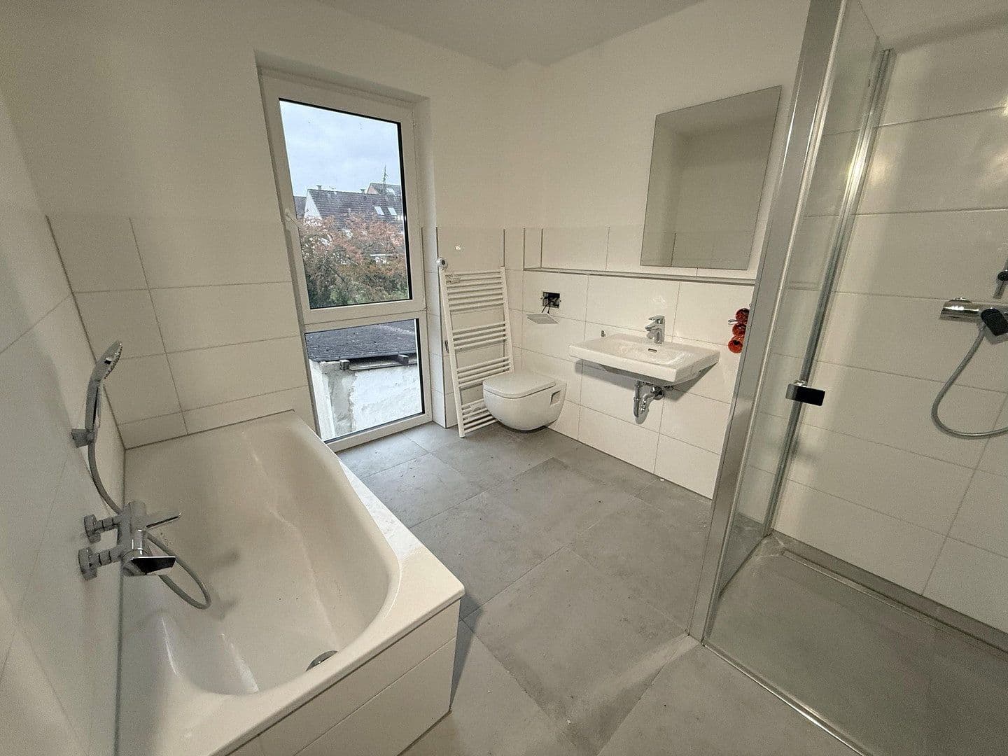 Prenájom domu 122 m², pozemok 500 m², Moorbekstraße 28, Norderstedt, Šlezvicko-Holštajnsko Prenájom domu 122 m², pozemok 500 m², Moorbekstraße 28, Norderstedt, Šlezvicko-Holštajnsko