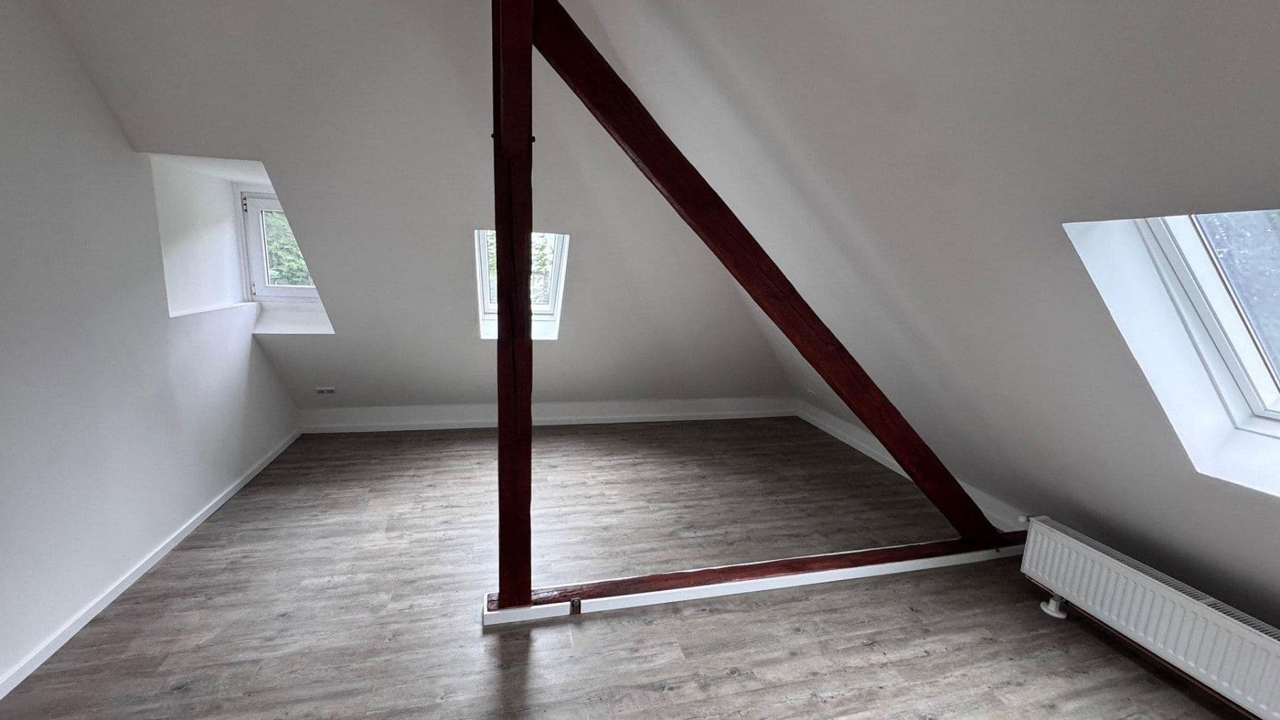 Prenájom bytu 4-izbový 94 m², Krümmelstraße 6, Geesthacht, Šlezvicko-Holštajnsko Prenájom bytu 4-izbový 94 m², Krümmelstraße 6, Geesthacht, Šlezvicko-Holštajnsko