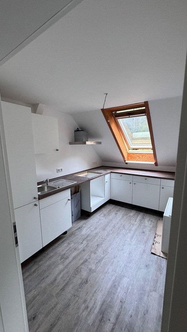 Prenájom bytu 4-izbový 94 m², Krümmelstraße 6, Geesthacht, Šlezvicko-Holštajnsko Prenájom bytu 4-izbový 94 m², Krümmelstraße 6, Geesthacht, Šlezvicko-Holštajnsko