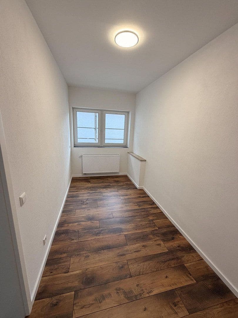 Prenájom bytu 3-izbový 65 m², Weinstraße 43, Ranschbach, Porýnie-Falcko Prenájom bytu 3-izbový 65 m², Weinstraße 43, Ranschbach, Porýnie-Falcko