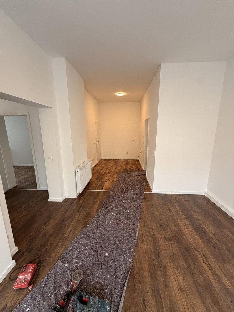 Prenájom bytu 3-izbový 65 m², Weinstraße 43, Ranschbach, Porýnie-Falcko Prenájom bytu 3-izbový 65 m², Weinstraße 43, Ranschbach, Porýnie-Falcko