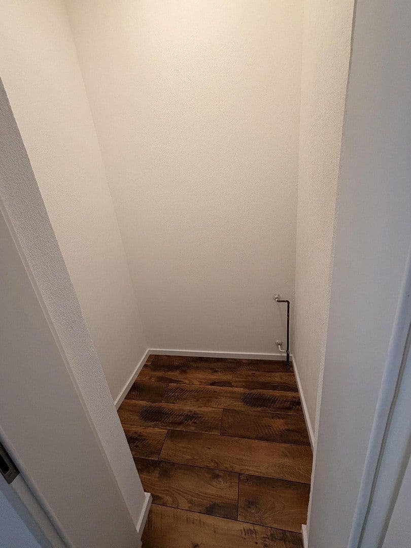 Prenájom bytu 3-izbový 65 m², Weinstraße 43, Ranschbach, Porýnie-Falcko Prenájom bytu 3-izbový 65 m², Weinstraße 43, Ranschbach, Porýnie-Falcko
